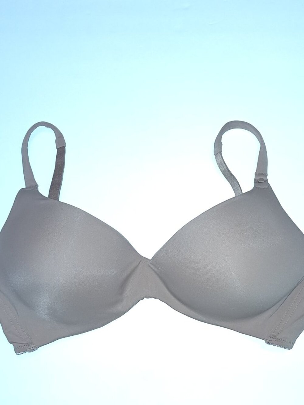 Motherhood Maternity Beige Nude Nursing Bra 38D Detachable Front Never Used